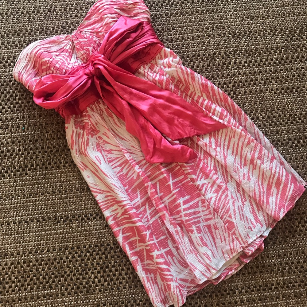 Bcbg cocktail dress sexy lined quality!!!!